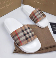 Charger l'image dans la galerie, Claquettes Burberry
