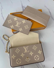 Load image into Gallery viewer, Louis Vuitton Félicie clutch

