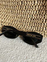 Charger l'image dans la galerie, Lunettes de soleil Dior
