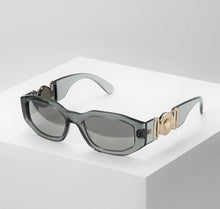 Charger l'image dans la galerie, Lunettes de soleil Versace
