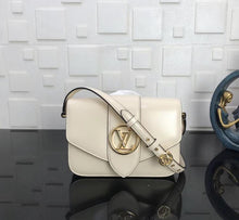 Load image into Gallery viewer, Louis Vuitton bag
