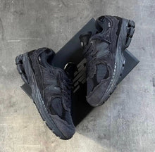 Charger l'image dans la galerie, New Balance 2002R
