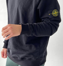 Charger l'image dans la galerie, Pull Stone Island
