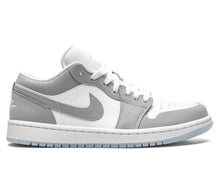 Load image into Gallery viewer, Air Jordan 1 low
