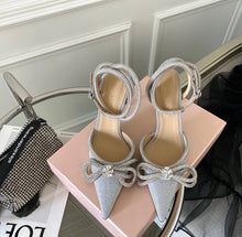 Load image into Gallery viewer, Mach &amp; Mach heels
