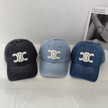 Charger l'image dans la galerie, Casquette Celine
