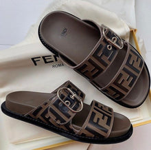 Charger l'image dans la galerie, Sandales Fendi
