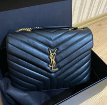 Charger l'image dans la galerie, Sac Yves Saint Laurent Loulou Medium

