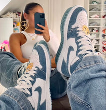 Load image into Gallery viewer, Air Jordan 1
