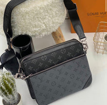 Charger l'image dans la galerie, Multi Pochette Louis Vuitton
