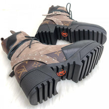 Load image into Gallery viewer, Louis Vuitton Boots
