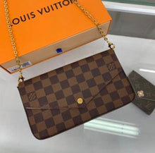 Load image into Gallery viewer, Louis Vuitton Félicie clutch

