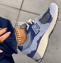 Charger l'image dans la galerie, New Balance 2002R
