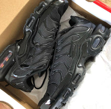 Load image into Gallery viewer, Air Max Tn Plus
