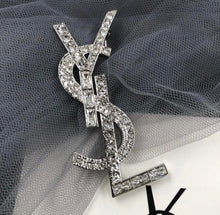 Charger l'image dans la galerie, Broche Yves Saint Laurent
