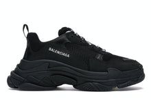 Load image into Gallery viewer, Balenciaga Triple S
